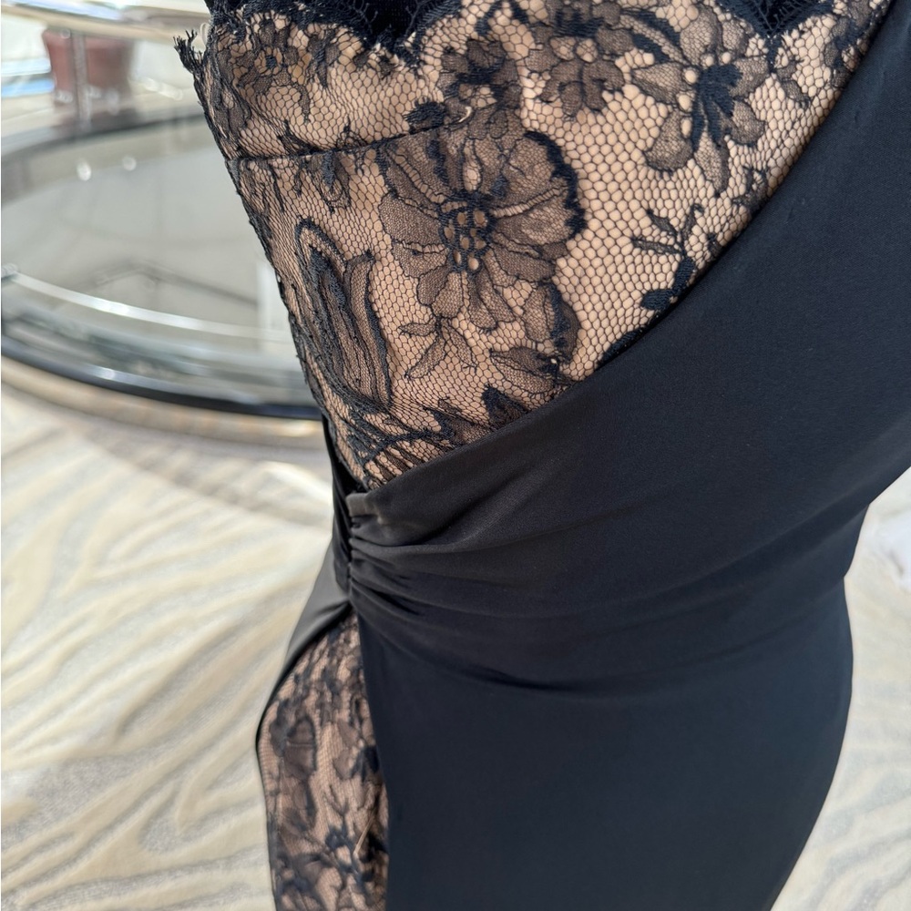 Vintage Bill Blass Black and Cream lace Peek-a-boo Gown - Picture 5 of 12